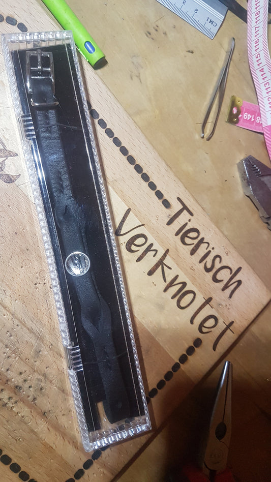 Arnbänder aus Fettleder
